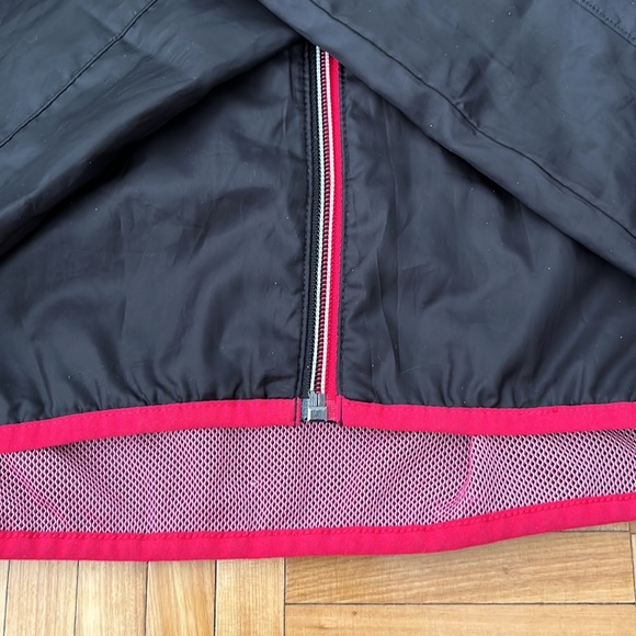 Puma coat small - Picture 5 of 8